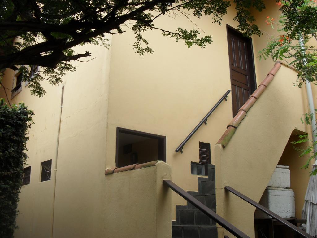Hotel Estalagem Tatui à Cabo Frio Extérieur photo